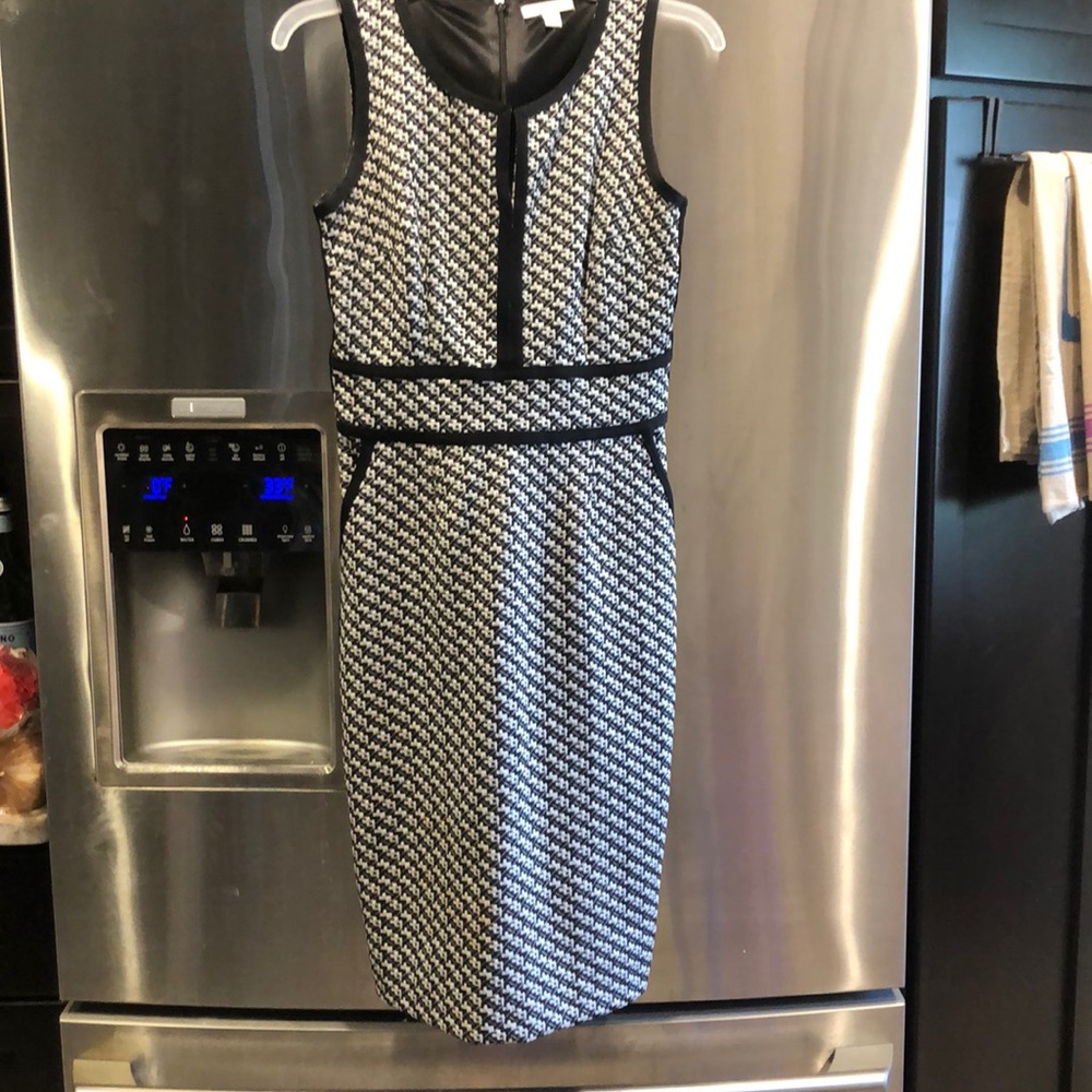 New York and Co. black and white dress. Size xs